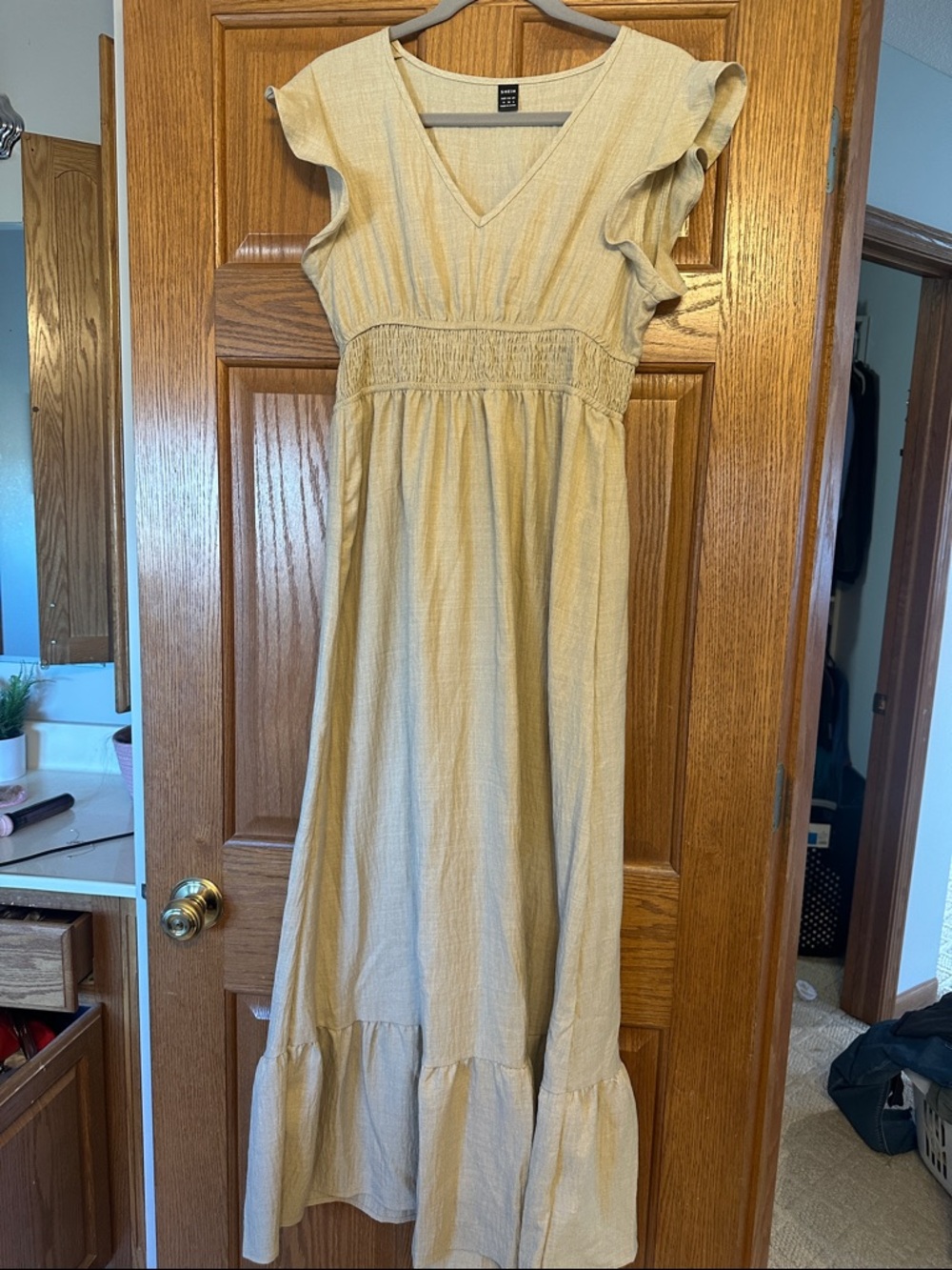 Women’s Cream Ruffle-Sleeve Maxi Dress